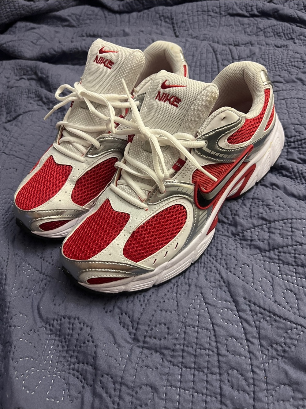 🔥Nike V5 RNR Gym Red Metallic Silver LIKE NEW